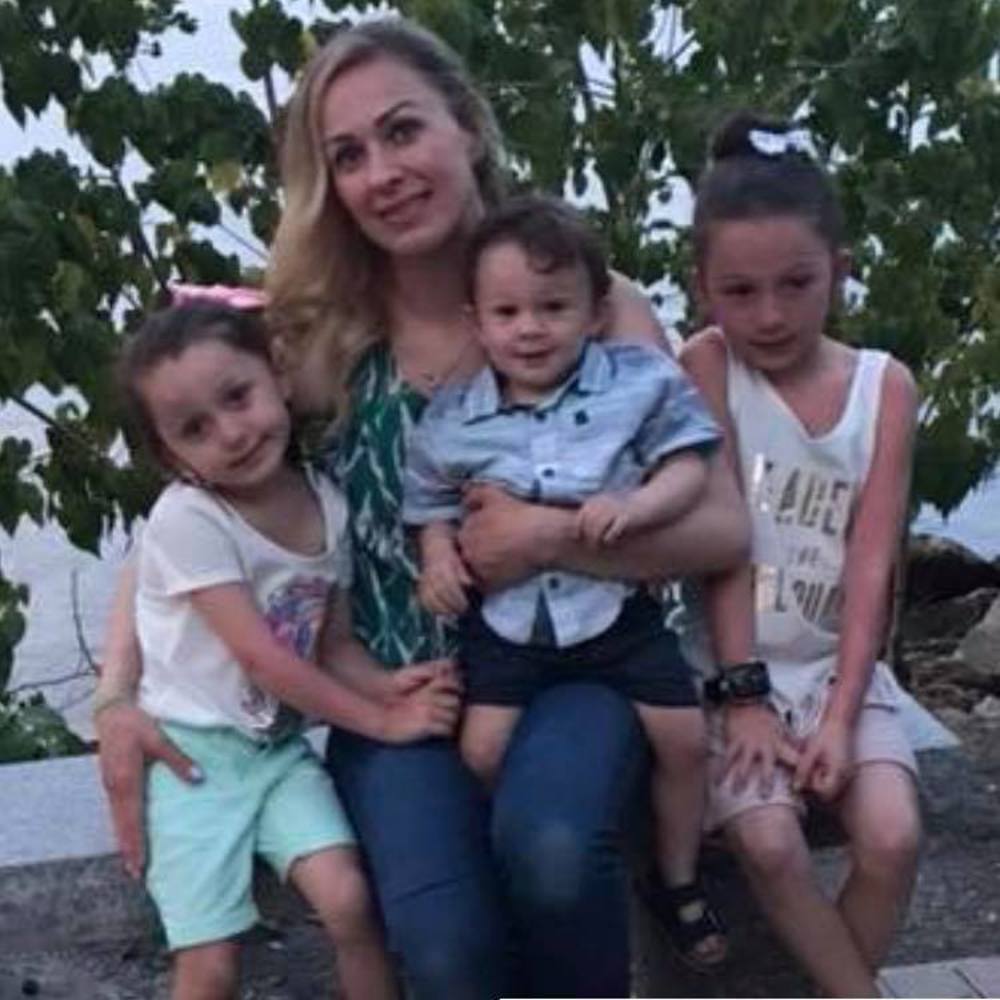 Meet your Posher, Afrdita